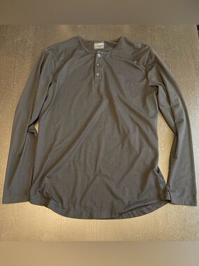 Men’s Cuts Curved Hem Medium Long Sleeve Henley